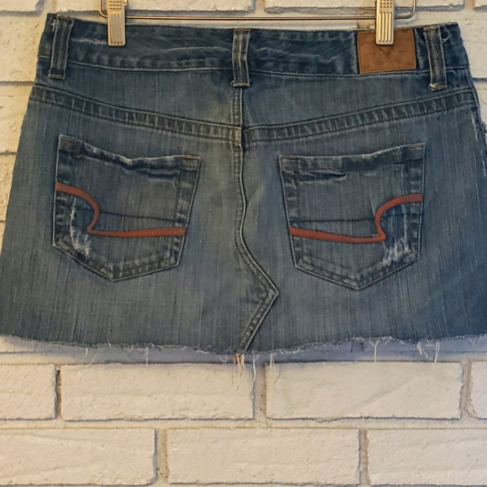 American Eagle distressed Denim / Jean mini skirt Y2k